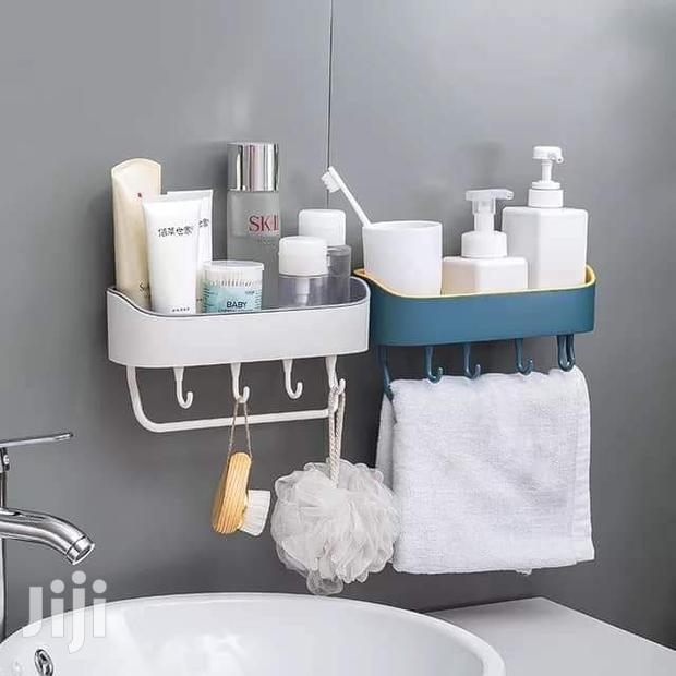 4pcs Bathroom Shelves With Hooks - thumbnail 2