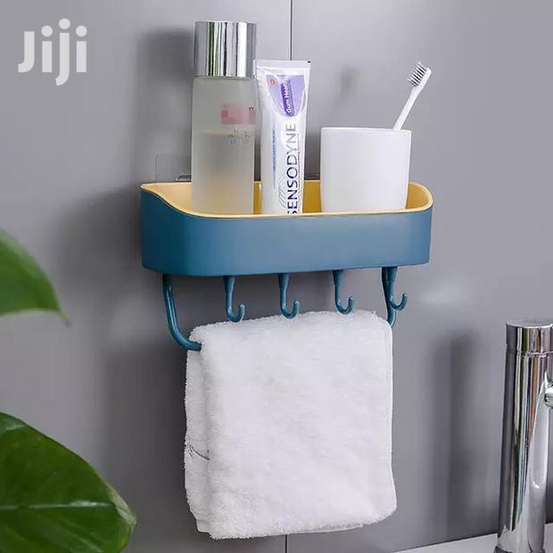 4pcs Bathroom Shelves With Hooks - thumbnail 5