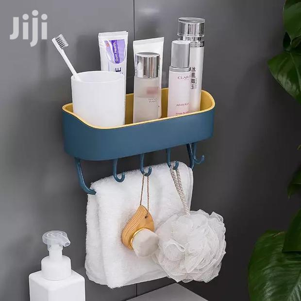4pcs Bathroom Shelves With Hooks - thumbnail 9