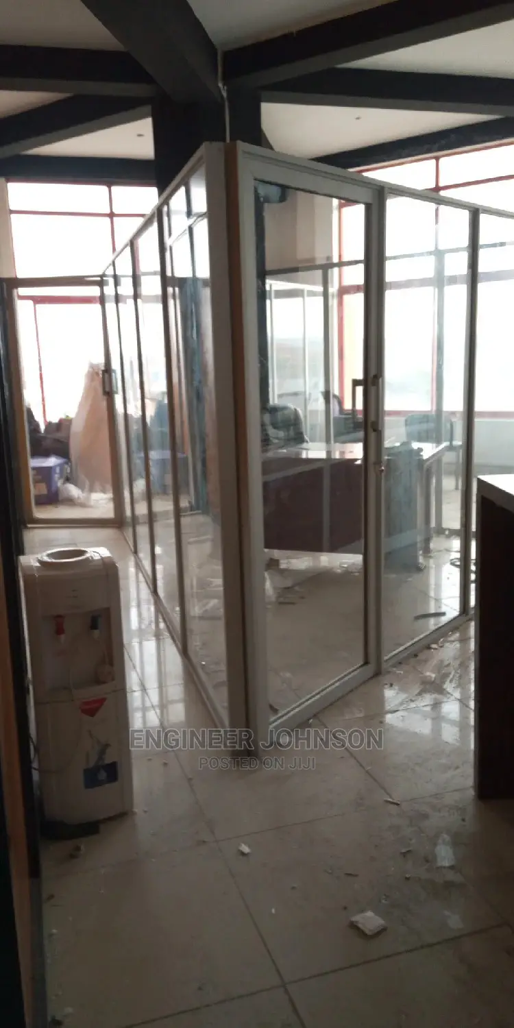 Aluminum Projected Windows