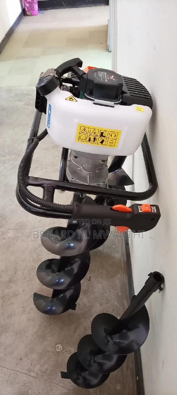 Earth Auger(Hole Digging Machine) - thumbnail 3