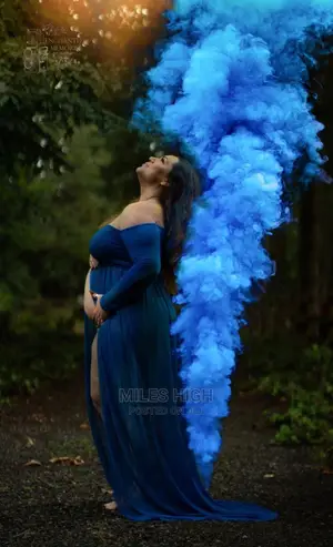 Photoshoot Smoke Bombs