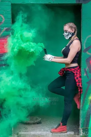 Videoshoot Smoke Bombs