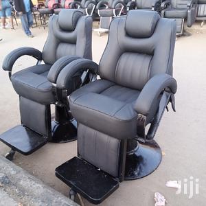 Plain Black Kinyozi Chair - thumbnail 2