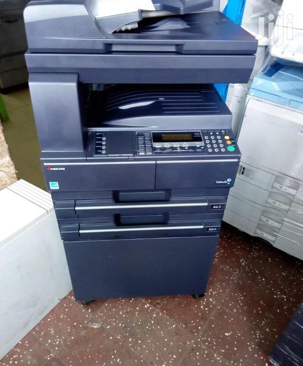 Kyocera Taskalfa 221 Photocopier Machine - main view