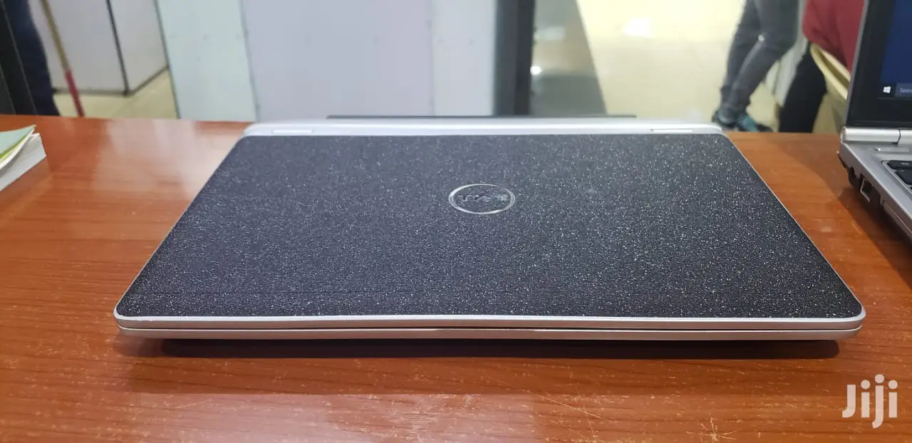 Laptop Dell Latitude E6220 4GB Intel Core I5 HDD 500GB
