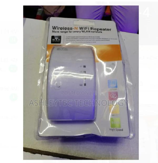 Curved Internet Router Wireless Wifi Repeater Extender - main view