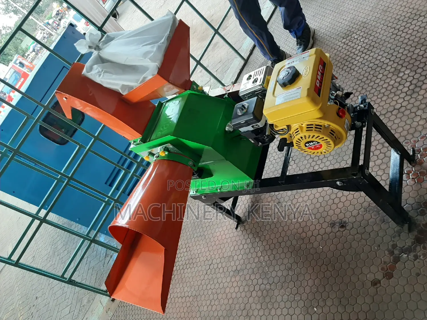 Feed Chopper-engine Driven