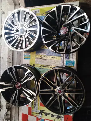 Quality and Durable Alloy Rims Set Size 14 Inch.