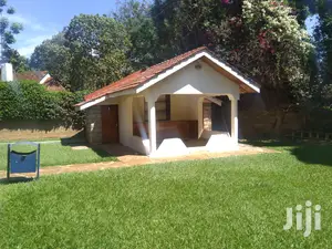 Amazing 11bedroomed Bungalow & 2no Dsq To Let