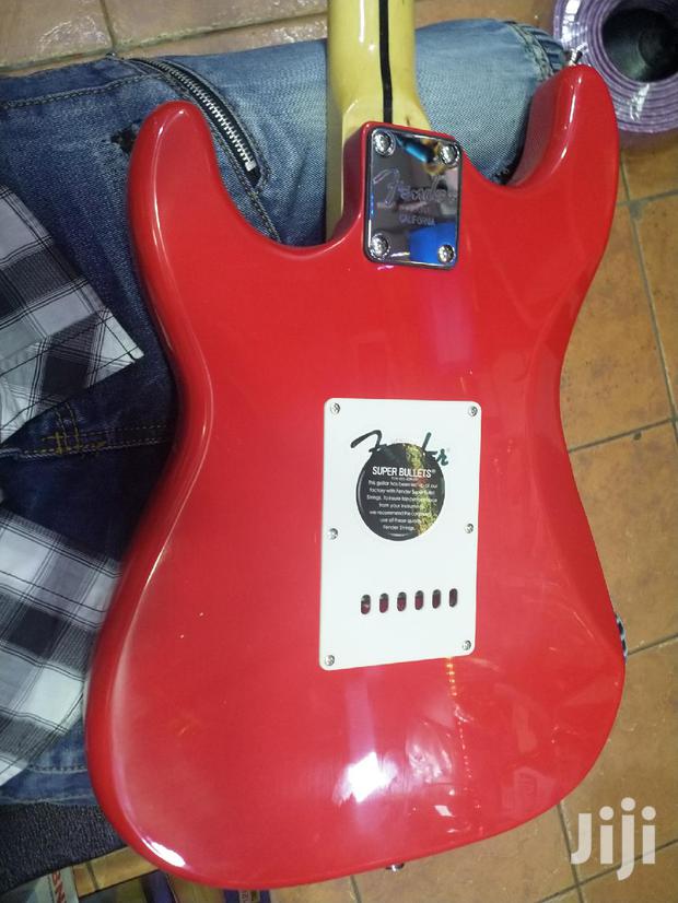 Electric Guitar Fender - thumbnail 5