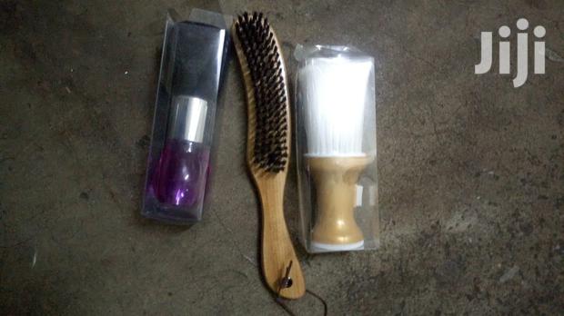 Kinyozi Brushes - main view