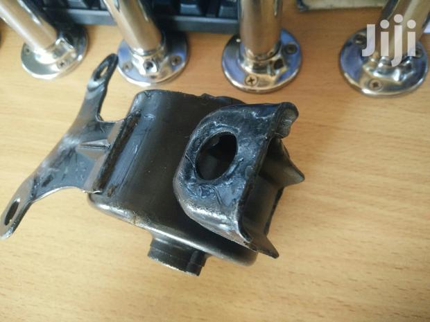 Honda Civic Engine Mount - main view