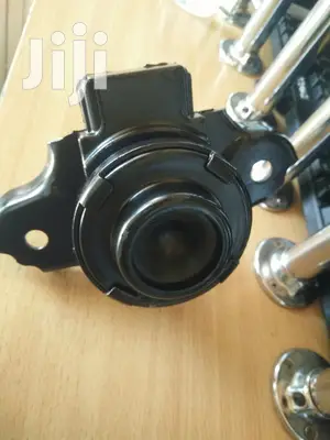 Honda Airwave Right Engine Mount