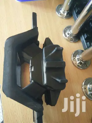 Mazda Verisa Engine Mount