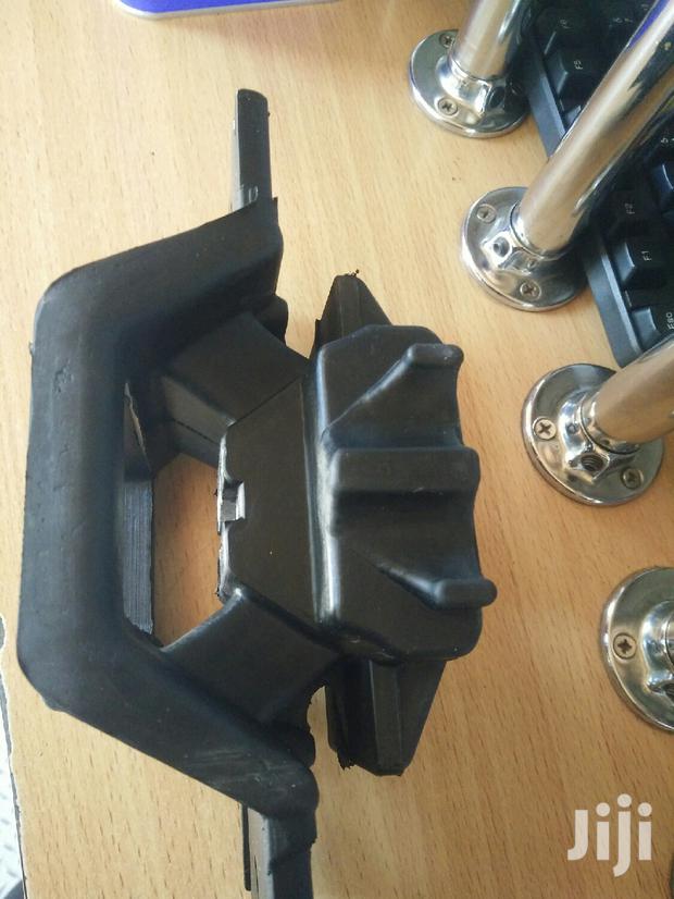 Mazda Verisa Engine Mount - main view