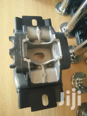 Mazda Verisa Engine Mount