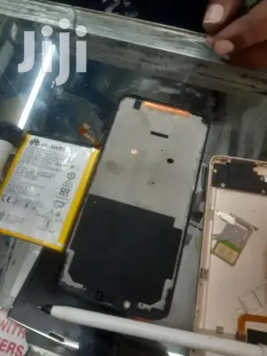 Nairobi Smartphone Screens Replacement