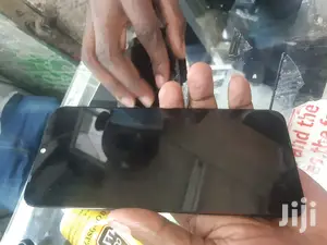Screens Replacement In Minutes