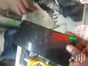 We Deal With All Smartphone Screens