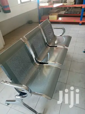 Reception Linked Chair