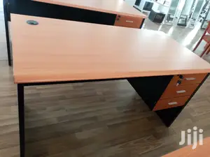 1.6m Office Desk