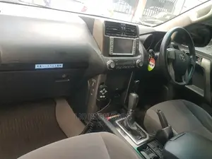Toyota Land Cruiser Prado 2012 Gray