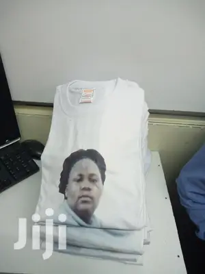 End Of The Year Offer On T-shirts Printing