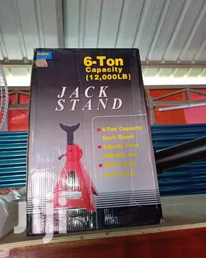 Brand New 6ton Stand Jacks Pair