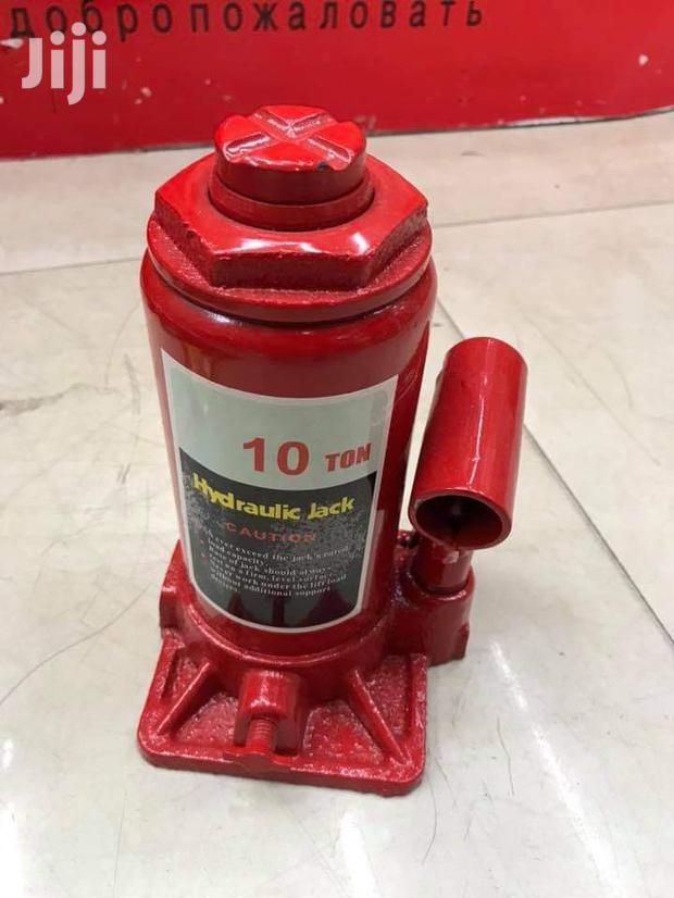 Brand New 10ton Bottke Hydraulic Jack - main view