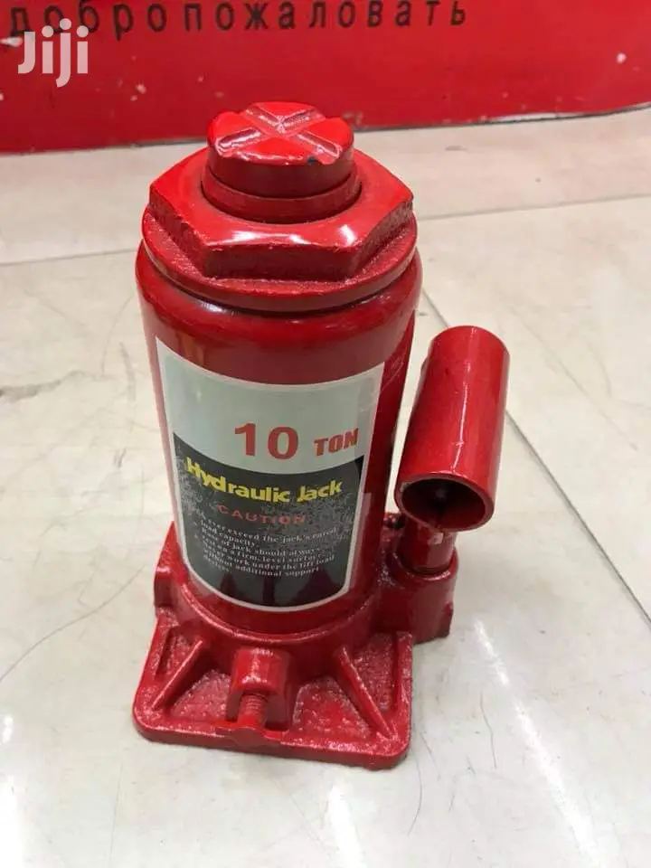 Brand New 10ton Bottke Hydraulic Jack