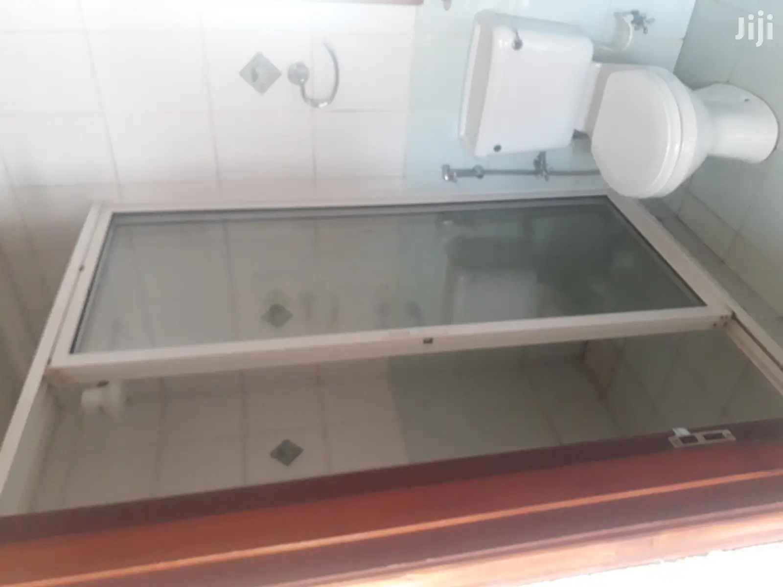 Spacious Bedsitter In Kilimani