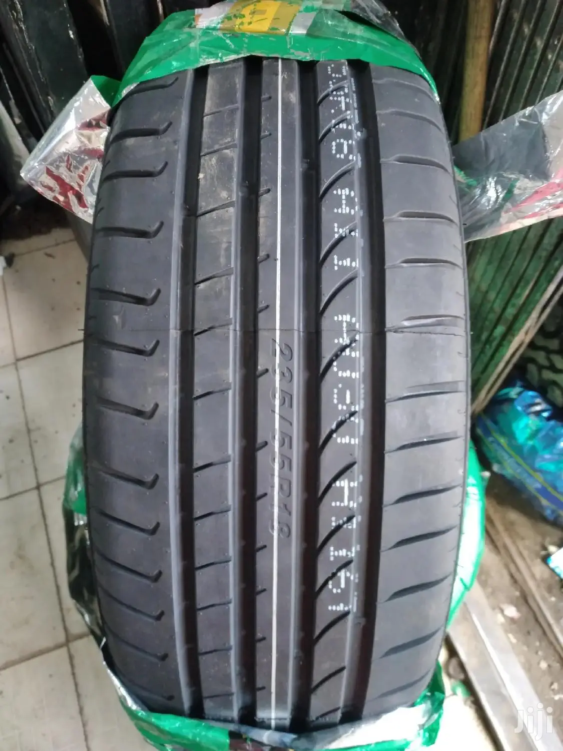 Boto Tires Sizes 235/55r18 100V Radial Tubeless.