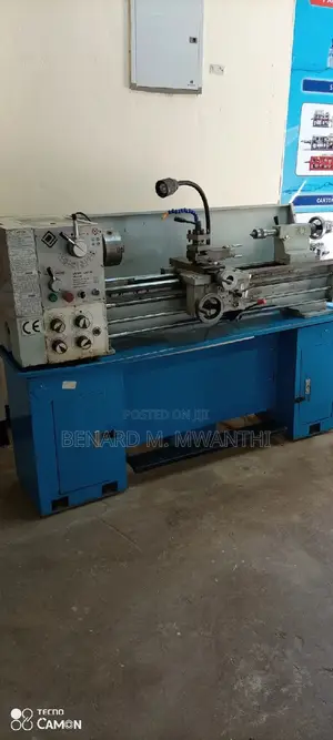 Metal Lathe Machine
