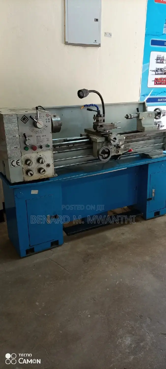 Metal Lathe Machine