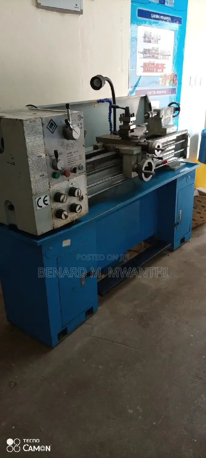 Metal Lathe Machine