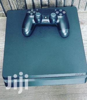 Black Slim PLAYSTATION 4 - thumbnail 2