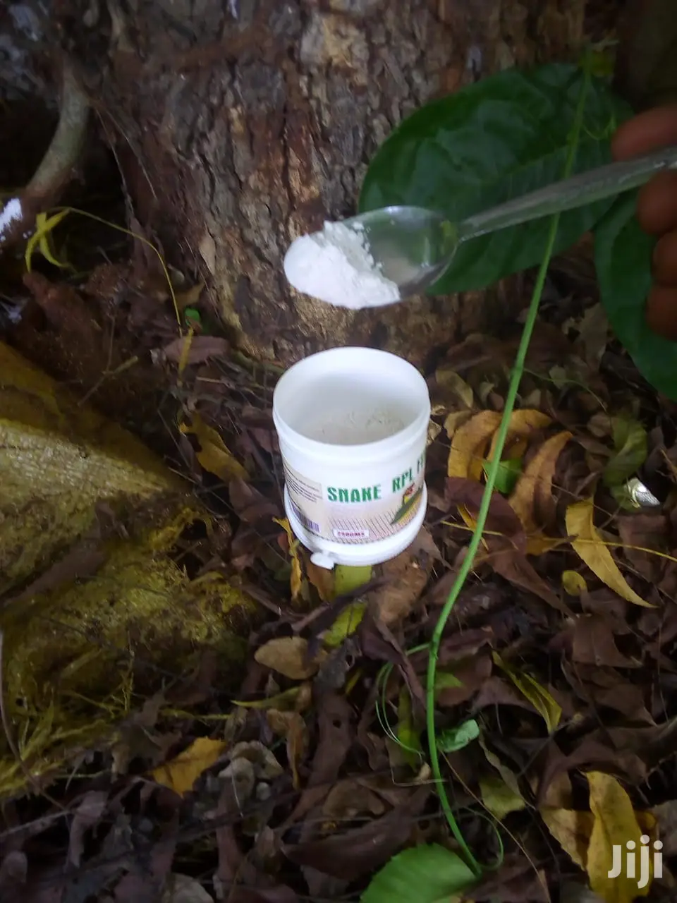 Snake Repellent (Fixer)