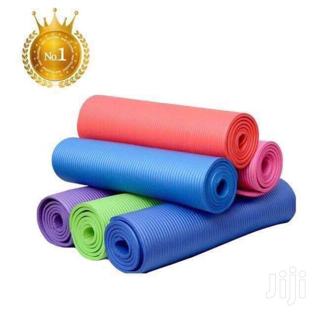 17 and 10mm Yoga Exercise Mats - thumbnail 3