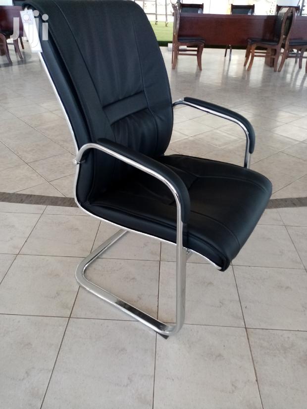 Smart Visitors Chair