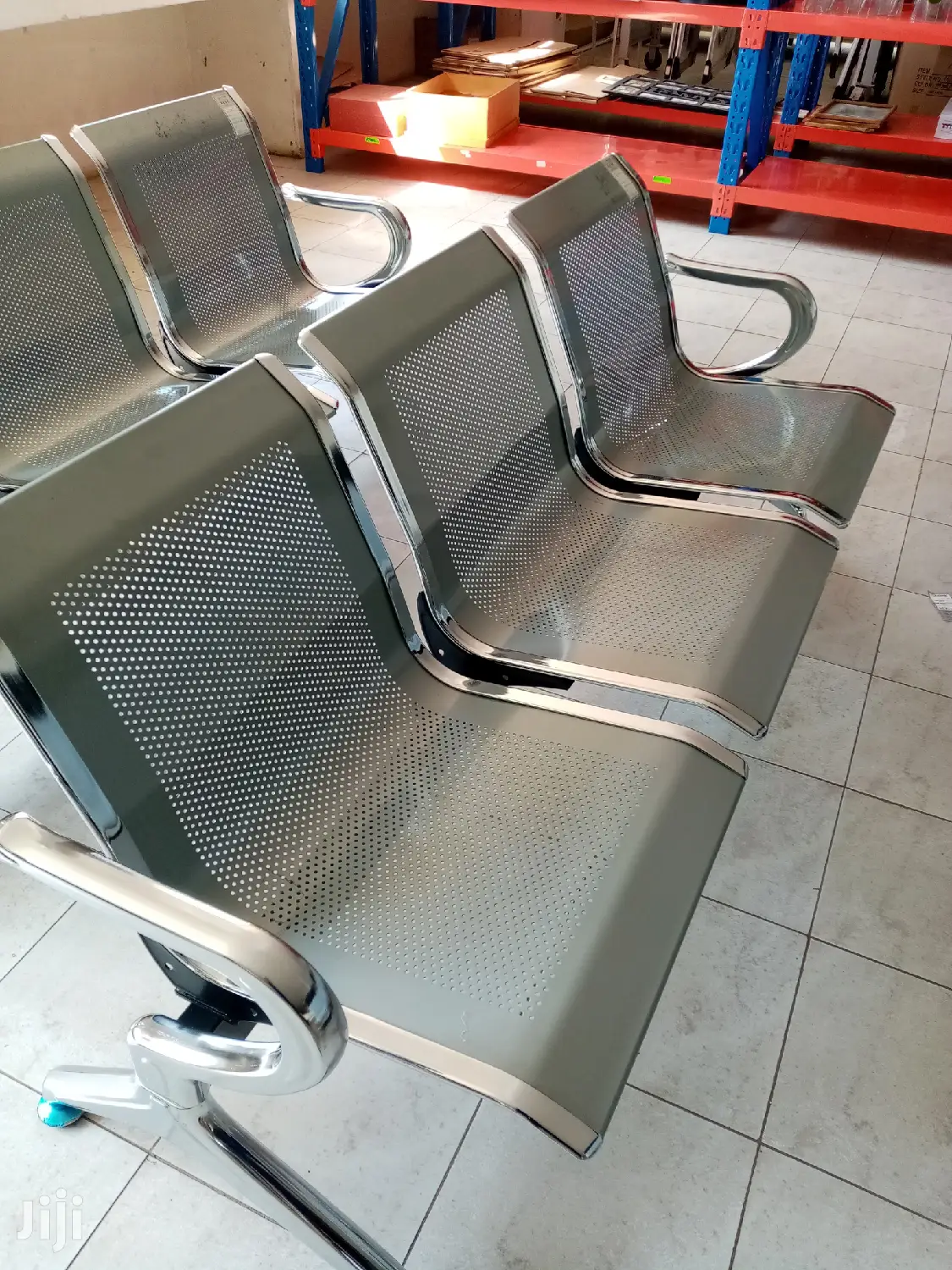 Non Padded Linked Waiting Bench
