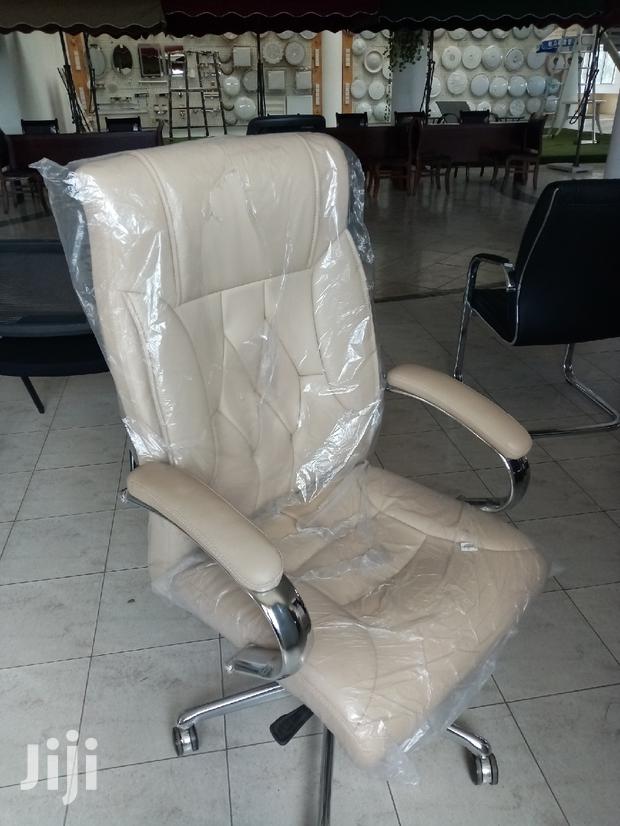 Exclusive Office Seat