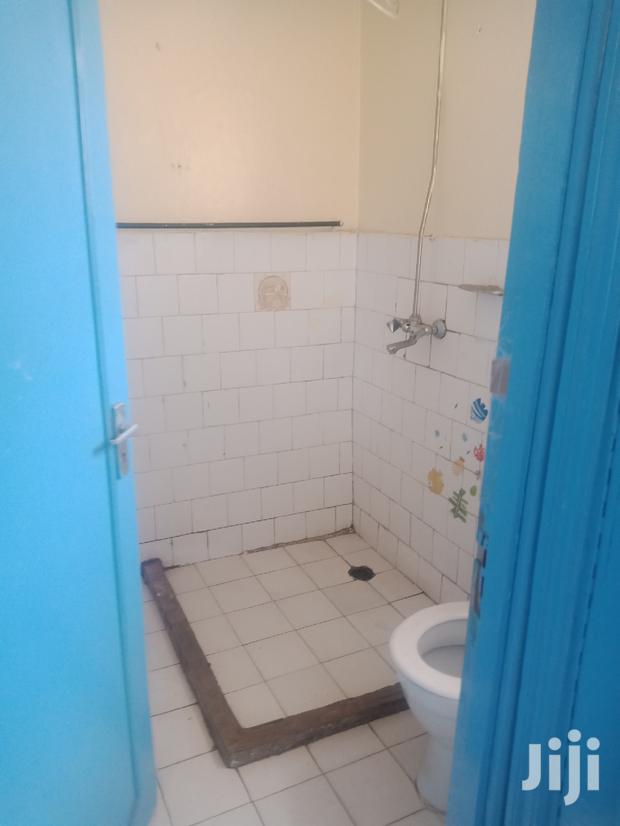 One Bedrooms Nairobi West - thumbnail 9