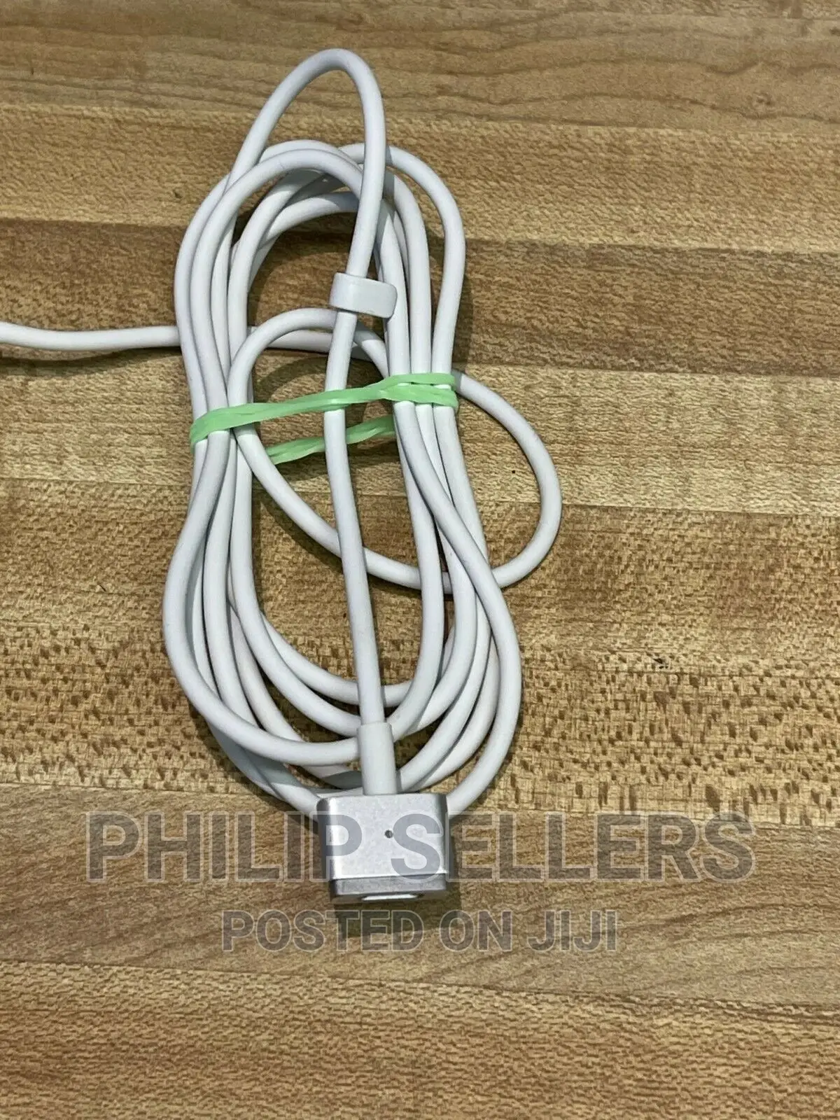 Genuine Apple 60W Magsafe 2 Adapter for Macbook Pro Retina A