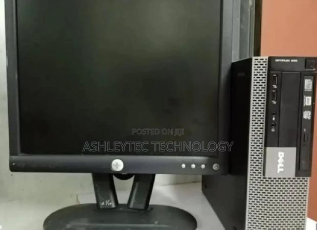 Desktop Computer Dell 2GB Intel Core 2 Quad HDD 160GB - main view