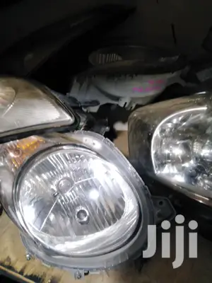Suzuki Alto Headlights