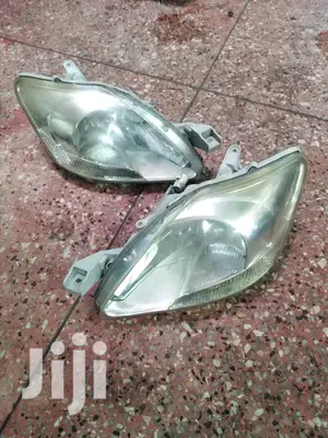Toyota Belta Headlights