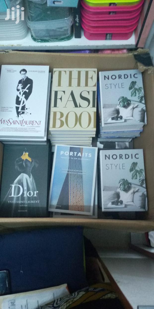 Books Decor - thumbnail 2