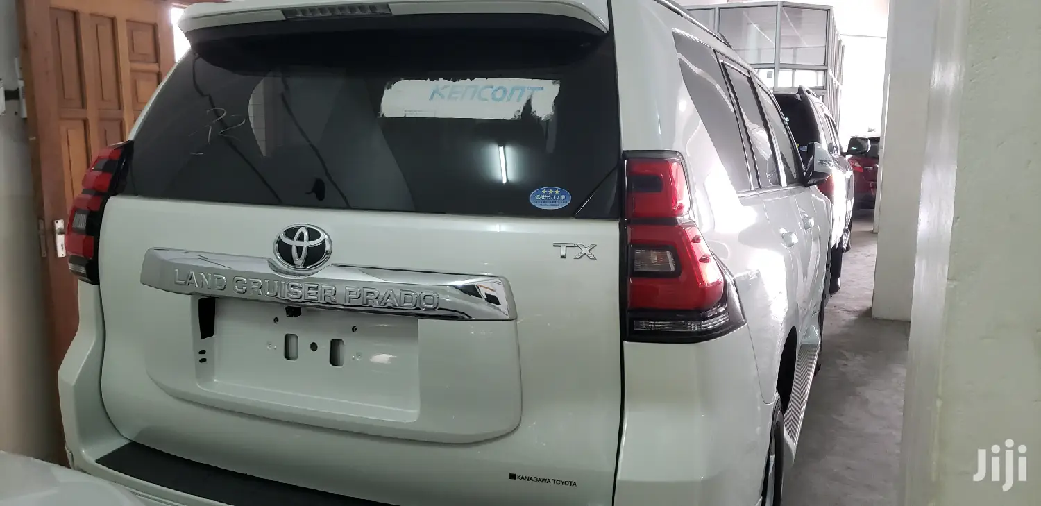 Toyota Land Cruiser Prado 2017 GX White