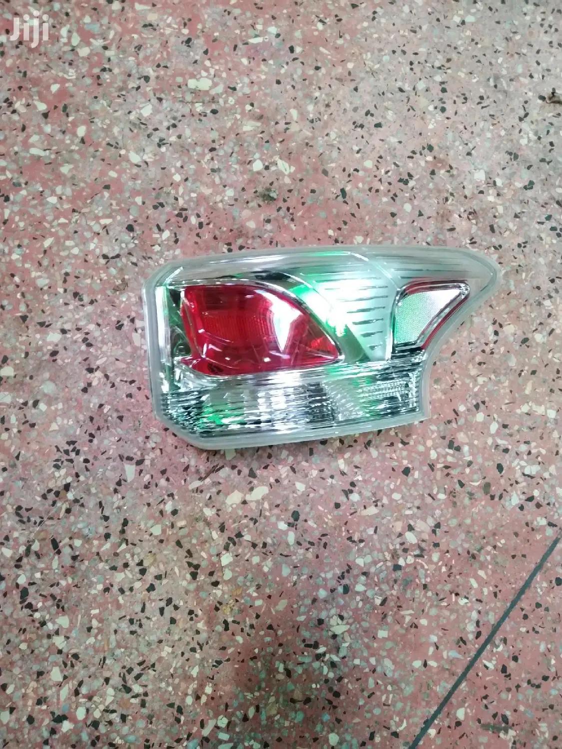 Mitsubishi Outlander 2012 Taillights/Backlights/Rear Lights